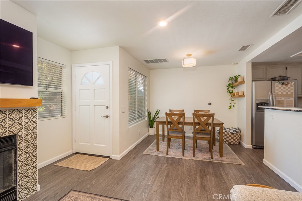 3966 Cochran Street Simi Valley, CA 93063 - Photo 2 of 16