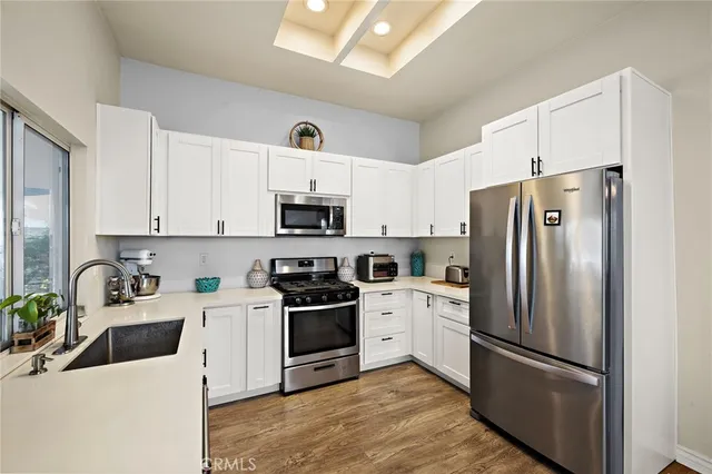 $899,900 | 3904 Cadena Drive, Oceanside, CA 92058