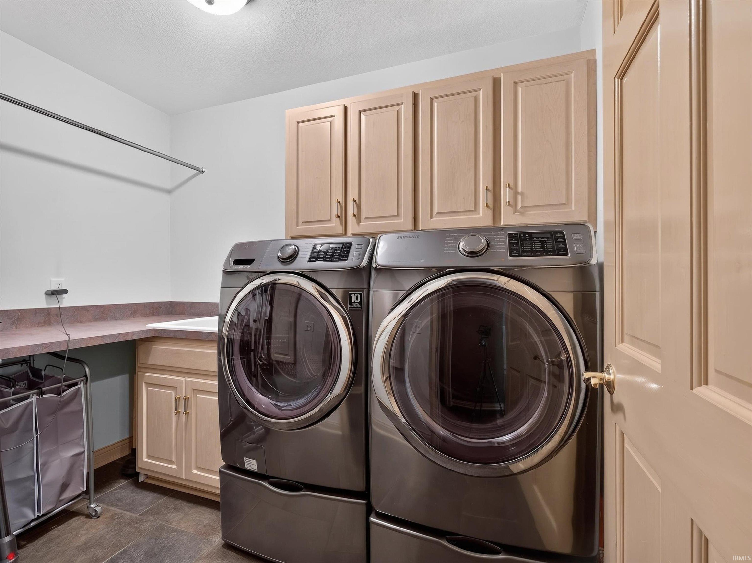 1341 Hartzell Road New Haven, IN 46774 - Photo 19 of 34 Gallery Image 19