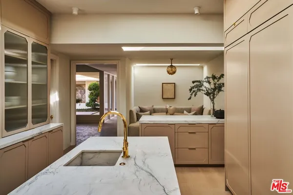 $16,880,000 | 1865 Loma Vista Drive, Beverly Hills, CA 90210