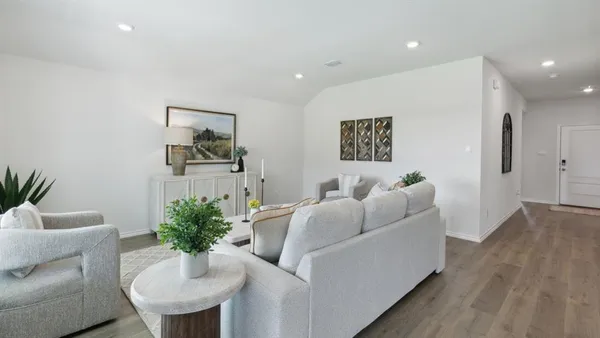 $323,490 | 206 Van Horn Drive, Terrell, TX 75160