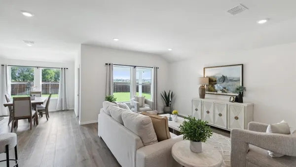 $323,490 | 206 Van Horn Drive, Terrell, TX 75160