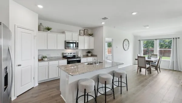 $323,490 | 206 Van Horn Drive, Terrell, TX 75160