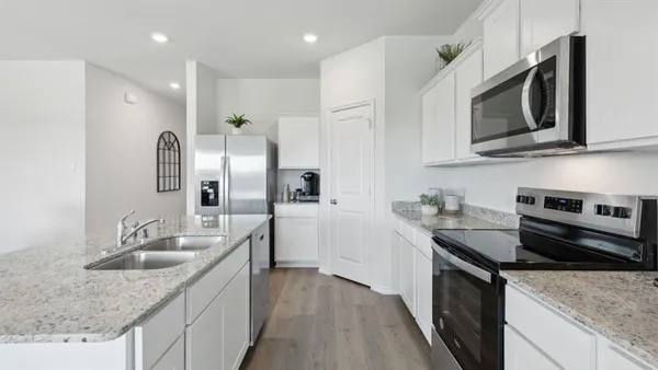 $323,490 | 206 Van Horn Drive, Terrell, TX 75160