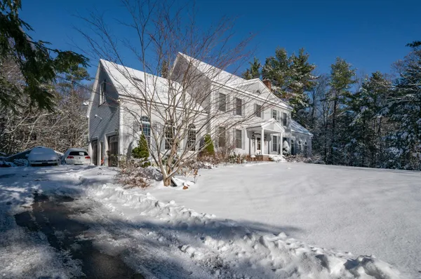$799,000 | 160 Jennifer Drive, Chester, NH 03036