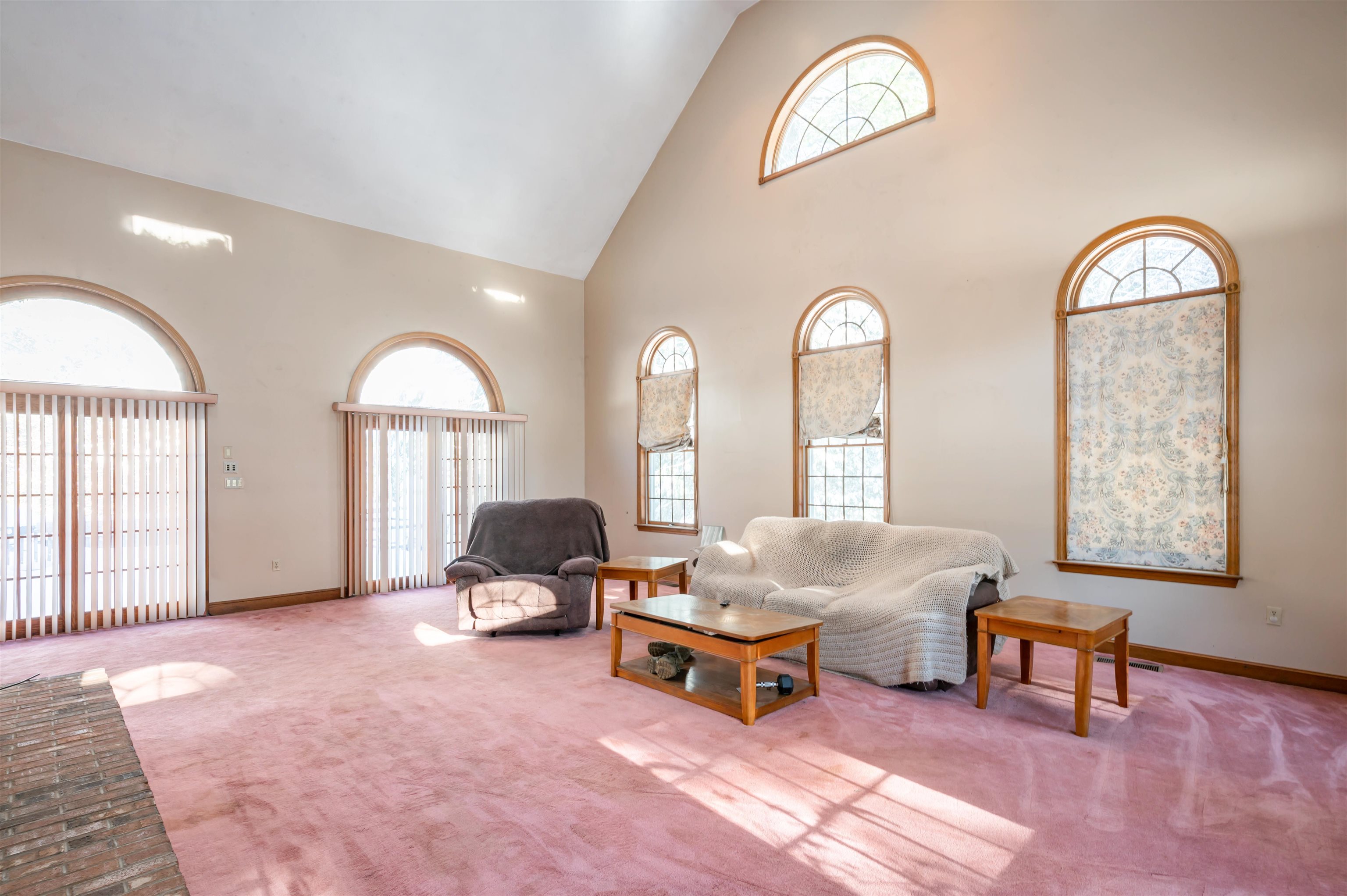 160 Jennifer Drive Chester, NH 03036 - Photo 4 of 43