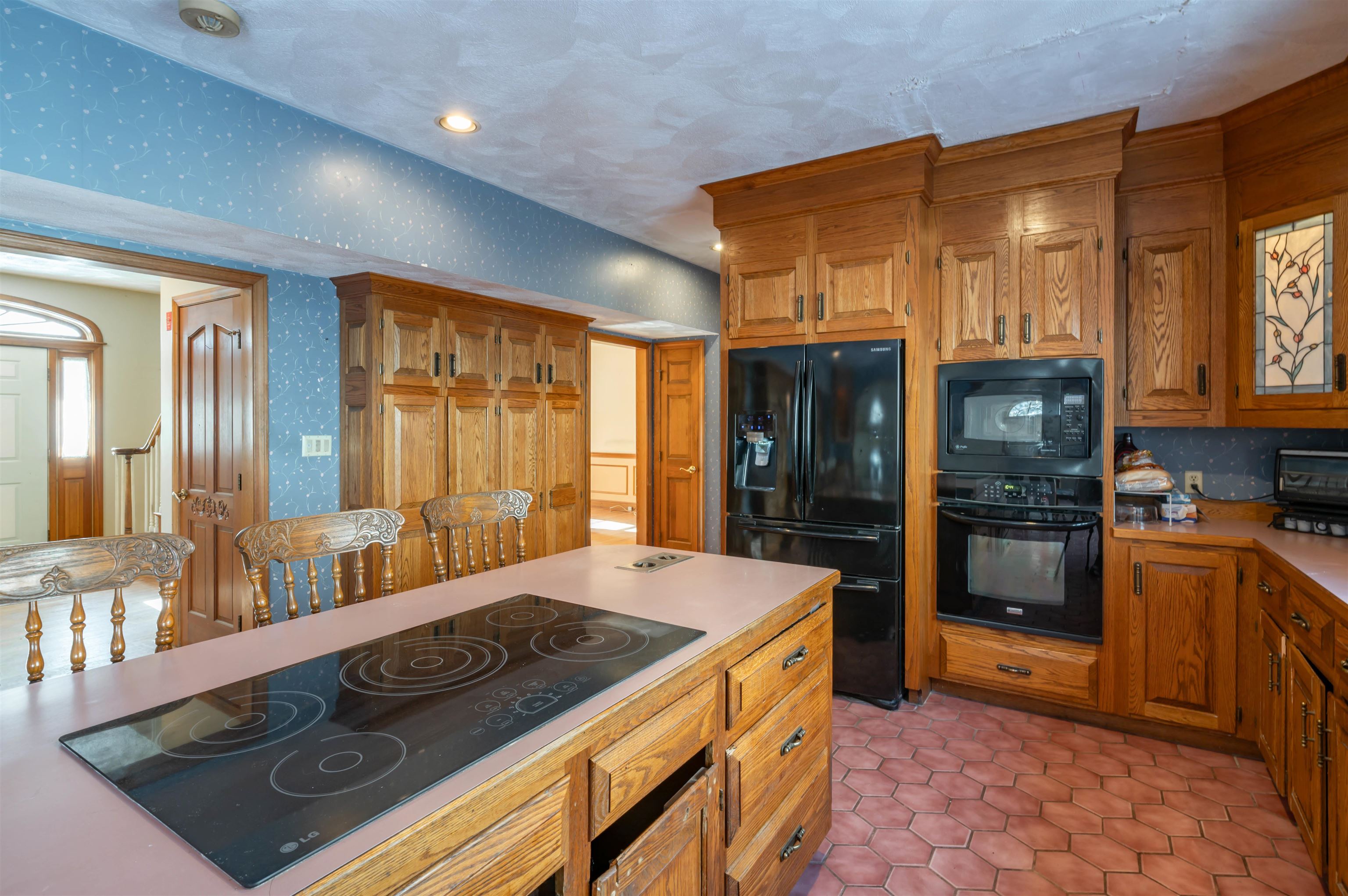 160 Jennifer Drive Chester, NH 03036 - Photo 7 of 43