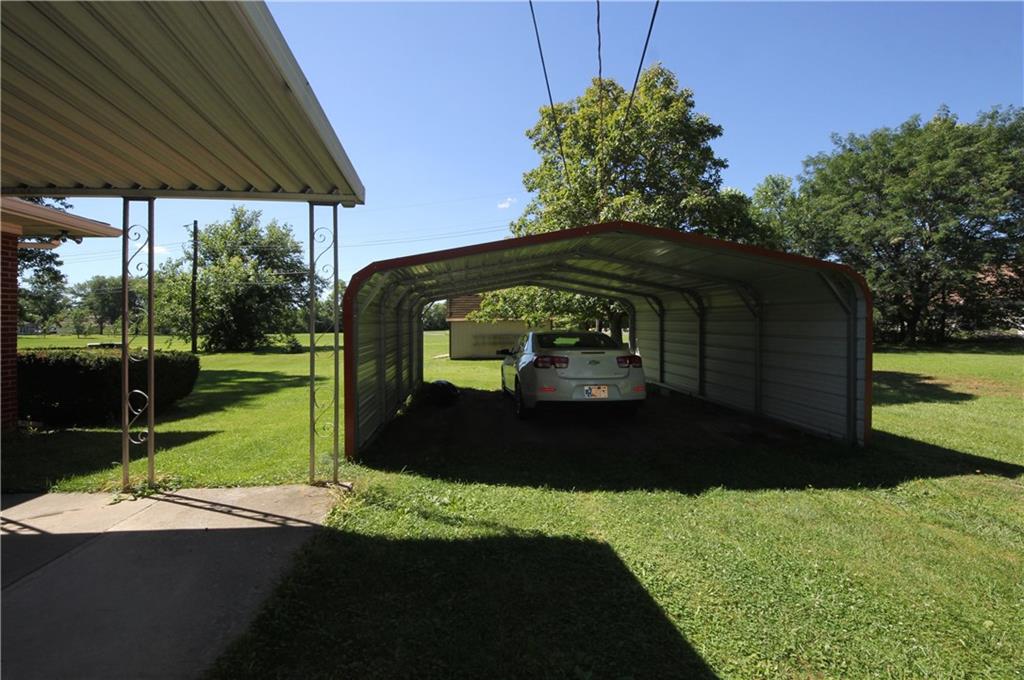 7405 Milhouse Road Indianapolis, IN 46221 - Photo 10 of 16 Gallery Image 10