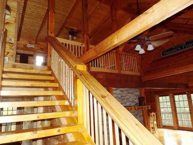 222 Rivers Edge Lane Benton, TN 37307 - Photo 4 of 59 222 Rivers Edge DSCF6181 loft