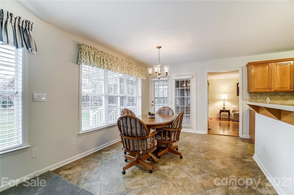 8114 Stevens Mill Road Matthews, NC 28104 - Photo 8 of 30 Gallery Image 8