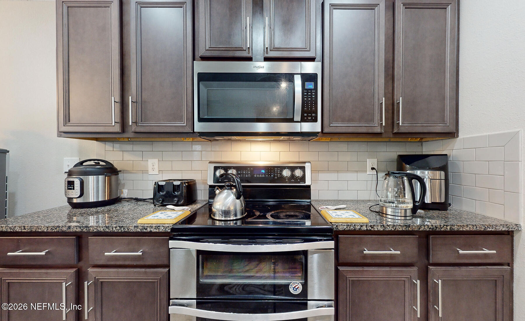 Kitchen b