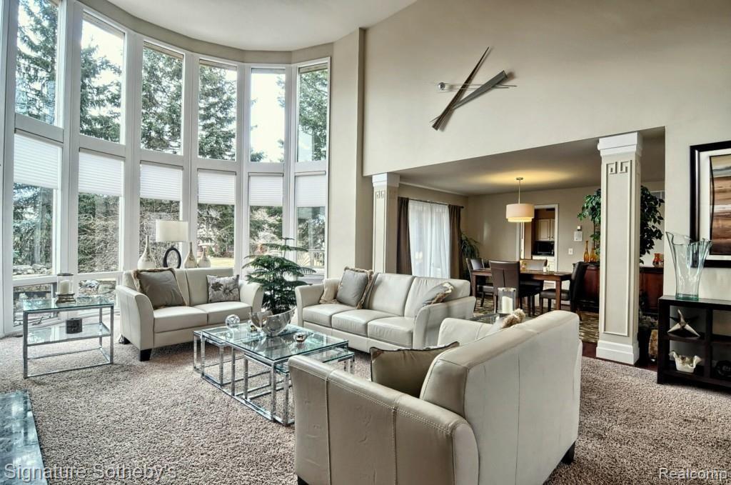 5779 Lochmoor Court Rochester, MI 48306 - Photo 8 of 36 Great_Room.jpg