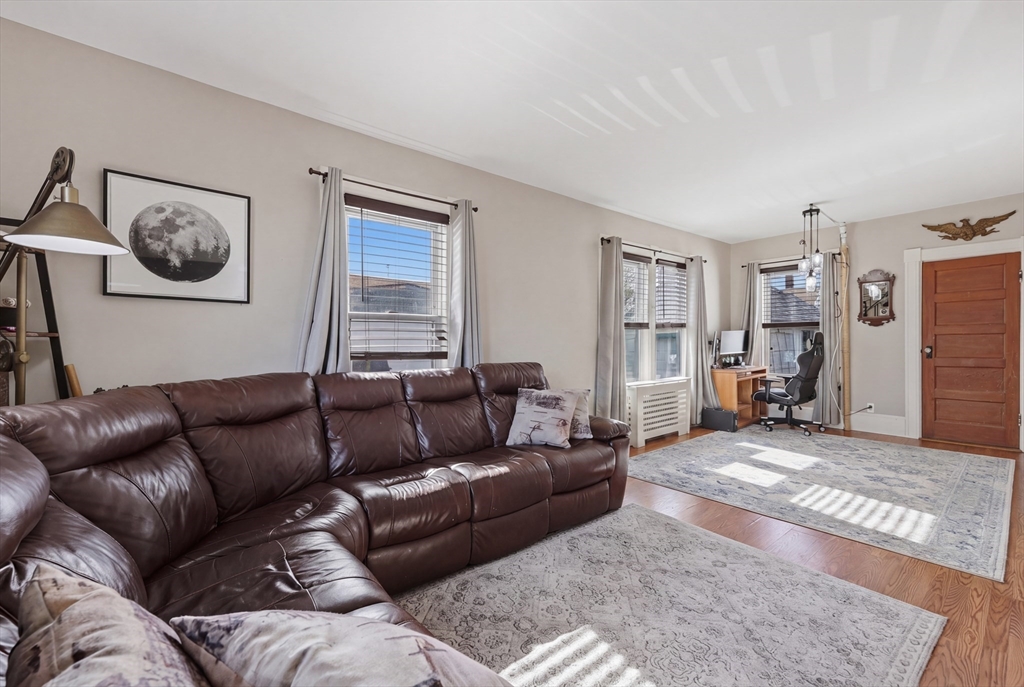 9 Hamilton Street Clinton, MA 01510 - Photo 8 of 32