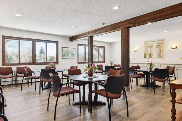 $339,000 | 205 Barry Avenue South, Unit 221, Wayzata, MN 55391