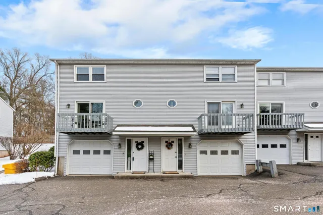 $265,900 | 100 Northampton Lane, Unit 9, Plainville, CT 06062