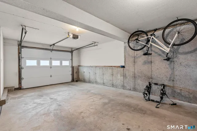 $265,900 | 100 Northampton Lane, Unit 9, Plainville, CT 06062