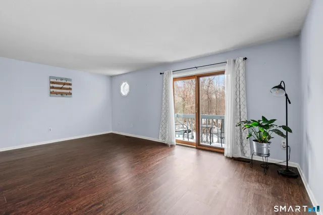 $265,900 | 100 Northampton Lane, Unit 9, Plainville, CT 06062