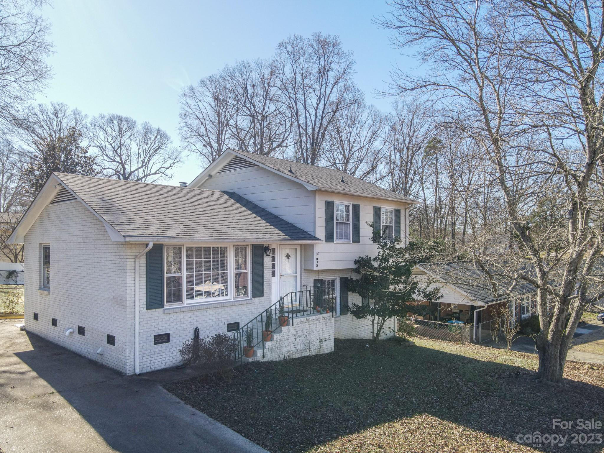 313 Clearbrook Road Matthews, NC 28105 - Photo 1 of 48 Gallery Image 1