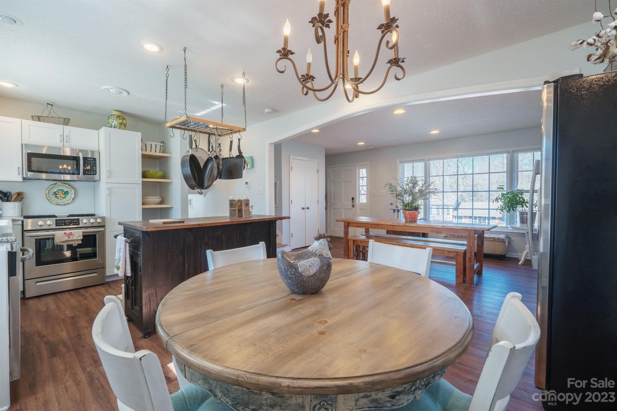 313 Clearbrook Road Matthews, NC 28105 - Photo 11 of 48 Gallery Image 11