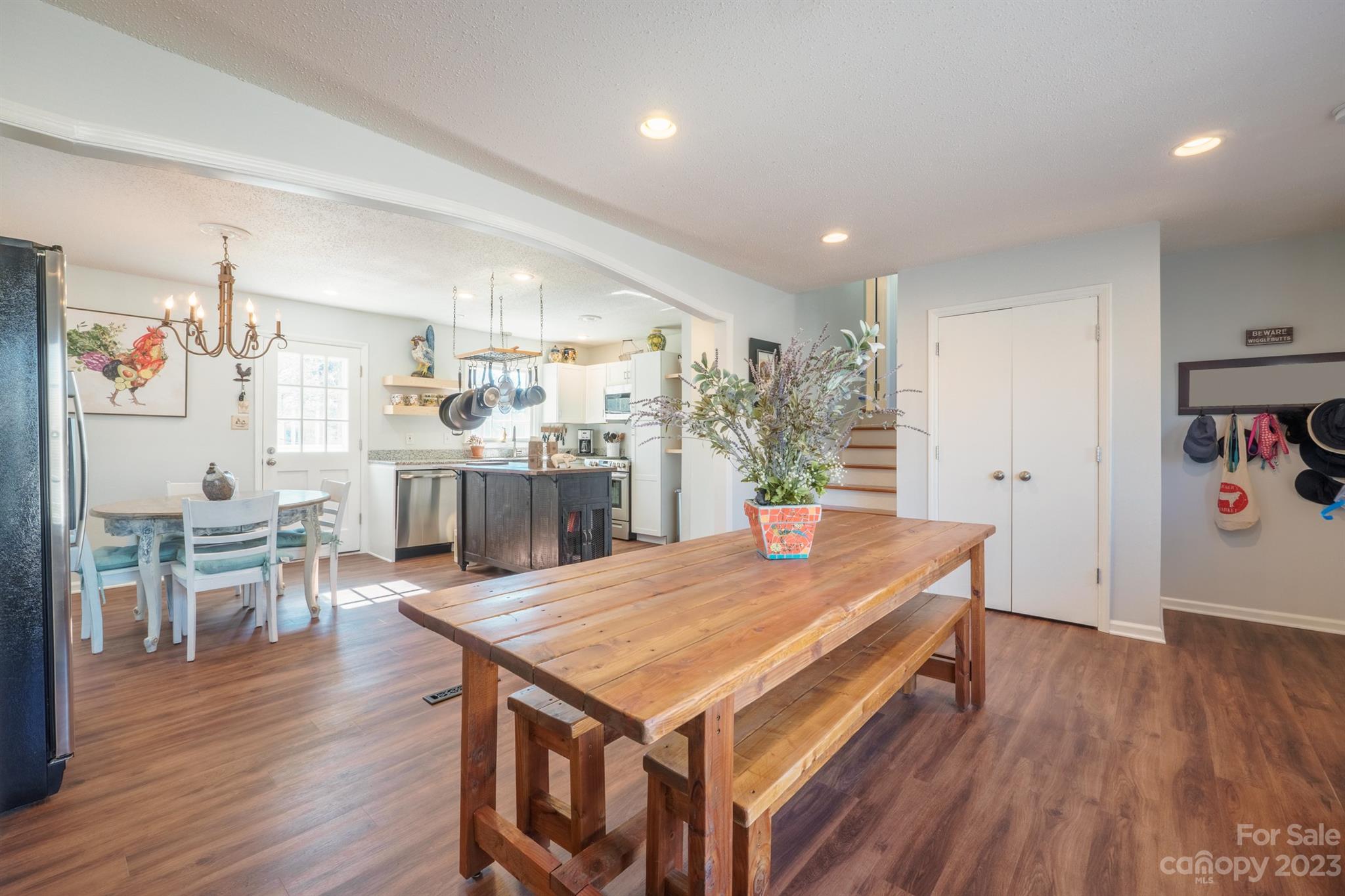 313 Clearbrook Road Matthews, NC 28105 - Photo 8 of 48 Gallery Image 8
