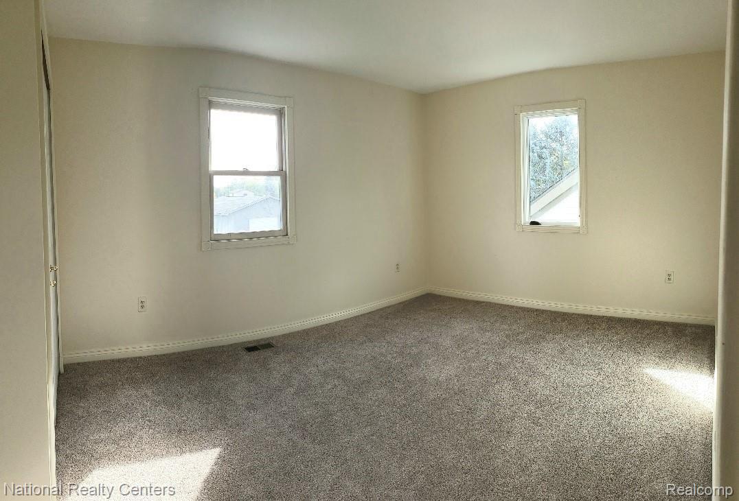 16800 Gilmore Road Armada, MI 48005 - Photo 26 of 30 Upper level bedroom