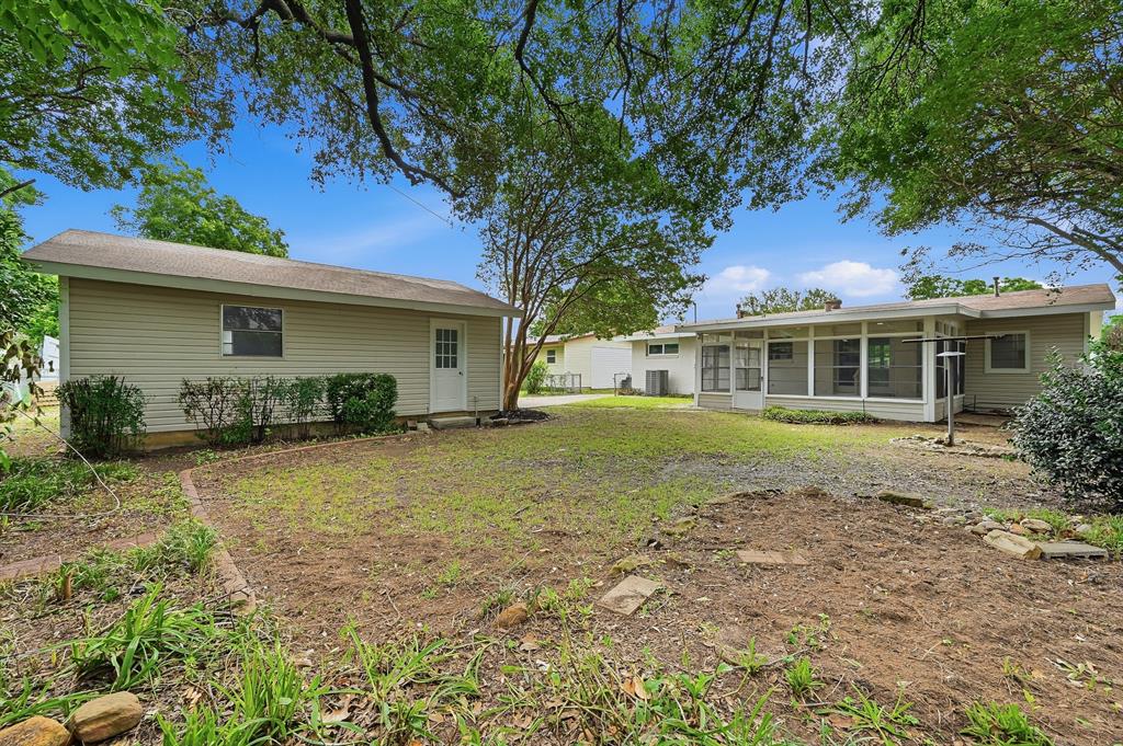716 Pine Street Hurst, TX 76053 - Photo 34 of 35