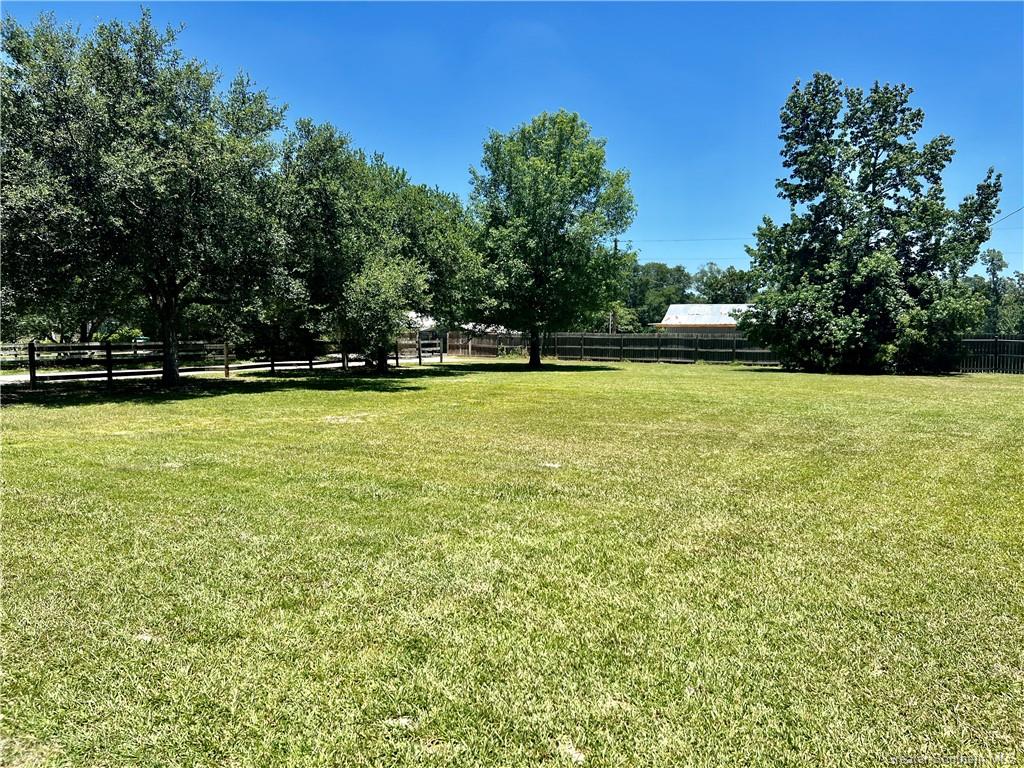 1208 Dunn Ferry Road Sulphur, LA 70663 - Photo 3 of 18 Gallery Image 3