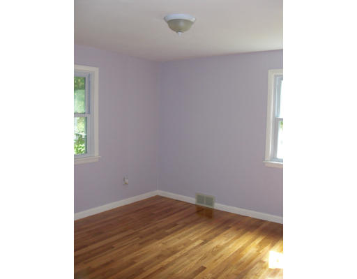 96 North Brook Road Springfield, MA 01119 - Photo 8 of 12