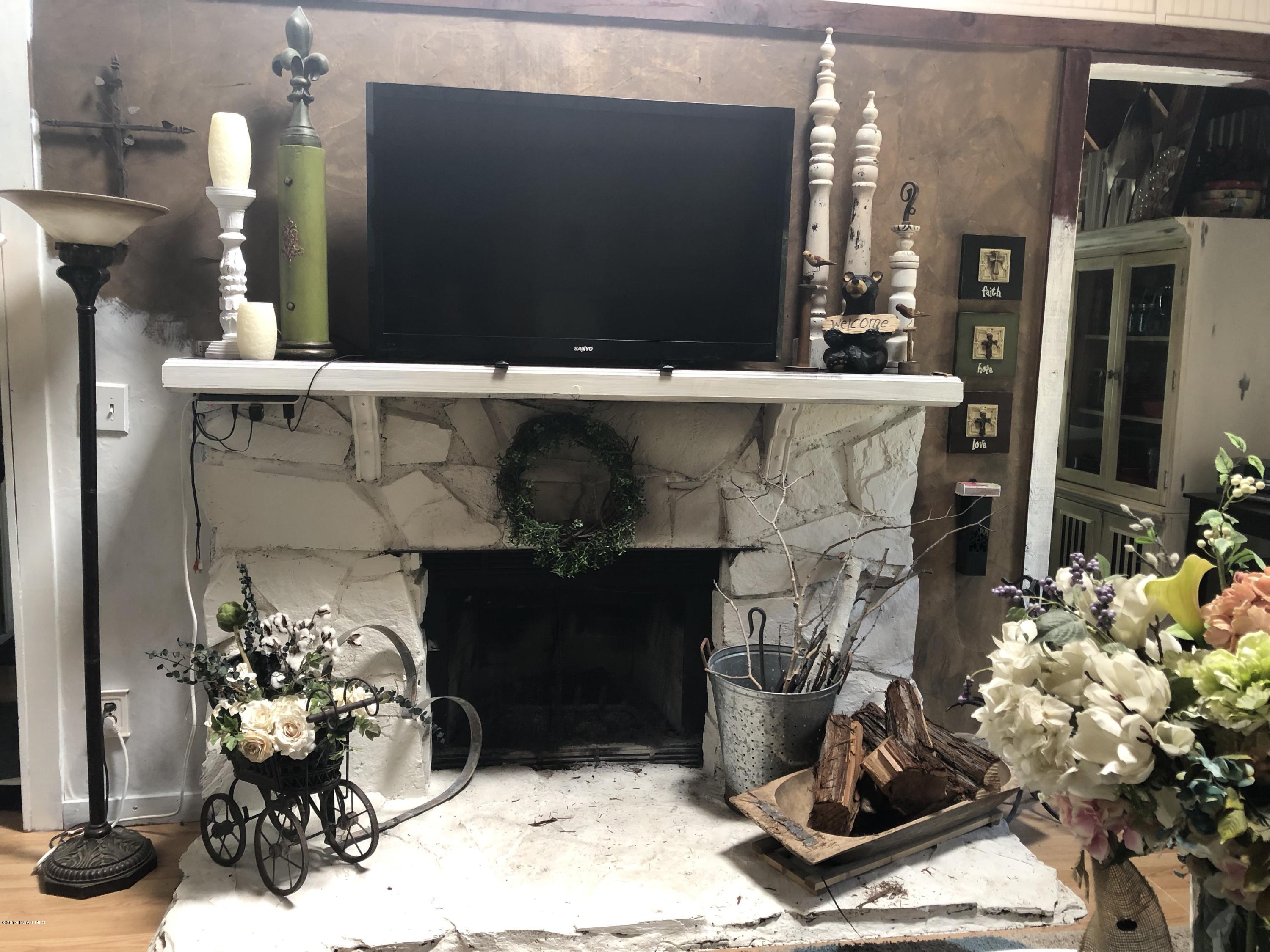 2800 Tunnel Road Prescott, AZ 86303 - Photo 8 of 13 bo0l0QXBTx+tvN1VH%eJkA