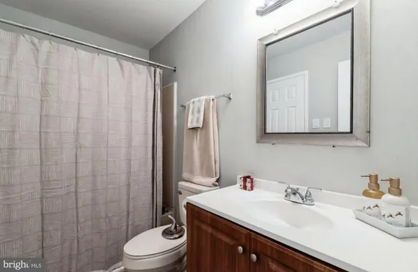 $265,000 | 7 Brian Court, New Castle, DE 19720