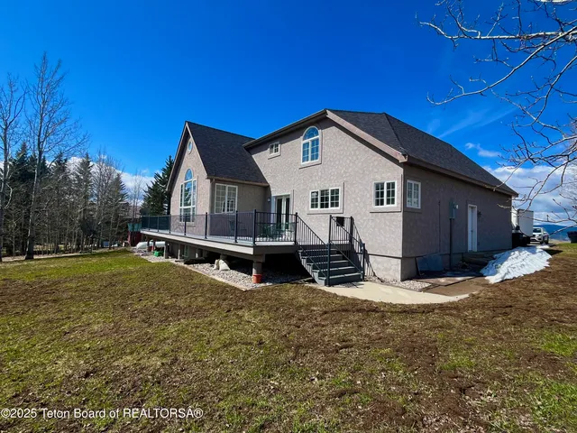 $985,000 | 604 Vista W Drive, Star Valley Ranch, WY 83127