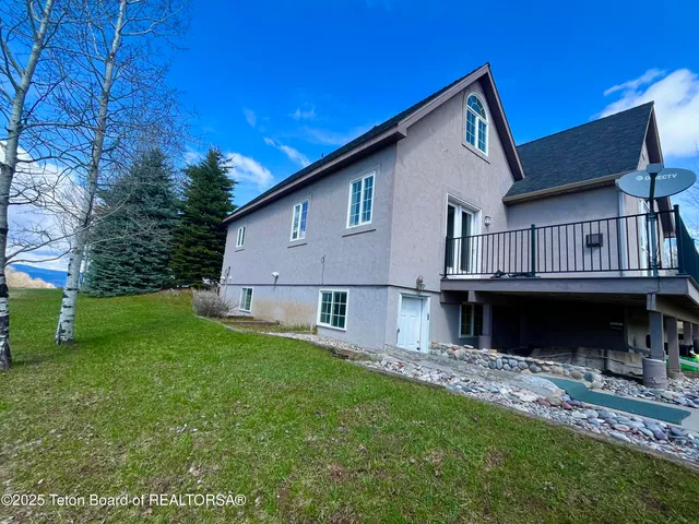 $985,000 | 604 Vista W Drive, Star Valley Ranch, WY 83127