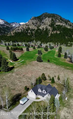 $985,000 | 604 Vista W Drive, Star Valley Ranch, WY 83127