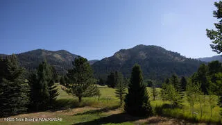 $985,000 | 604 Vista W Drive, Star Valley Ranch, WY 83127