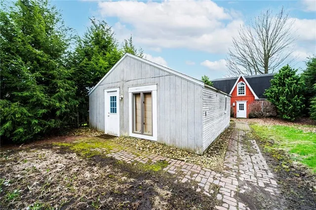 $159,900 | 1946 State Rte 208, West Middlesex, PA 16159