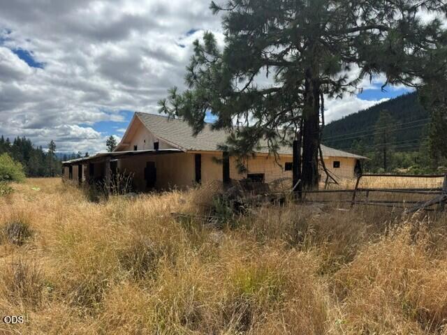 5345 West Side Road Cave Junction, OR 97523 - Photo 3 of 25