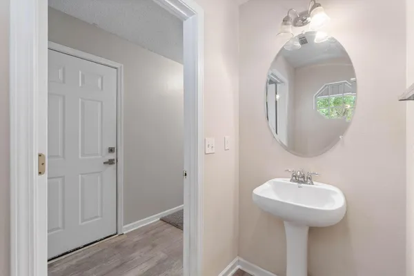 $1,395 | 183 Swaying Pine Court, Crestview, FL 32539