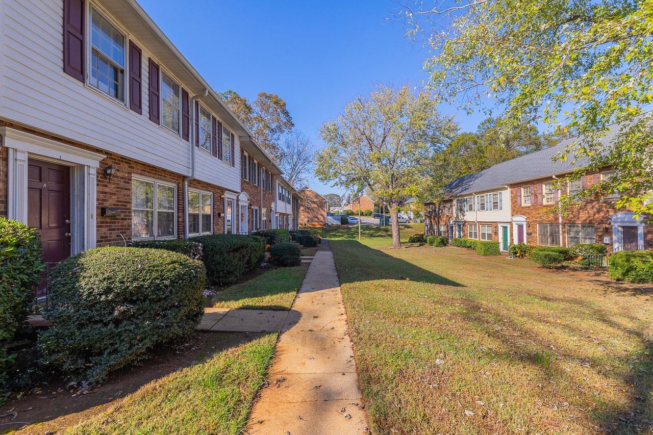 1448 Dover Road, Unit F Spartanburg, SC 29301 - Photo 2 of 15 Gallery Image 2