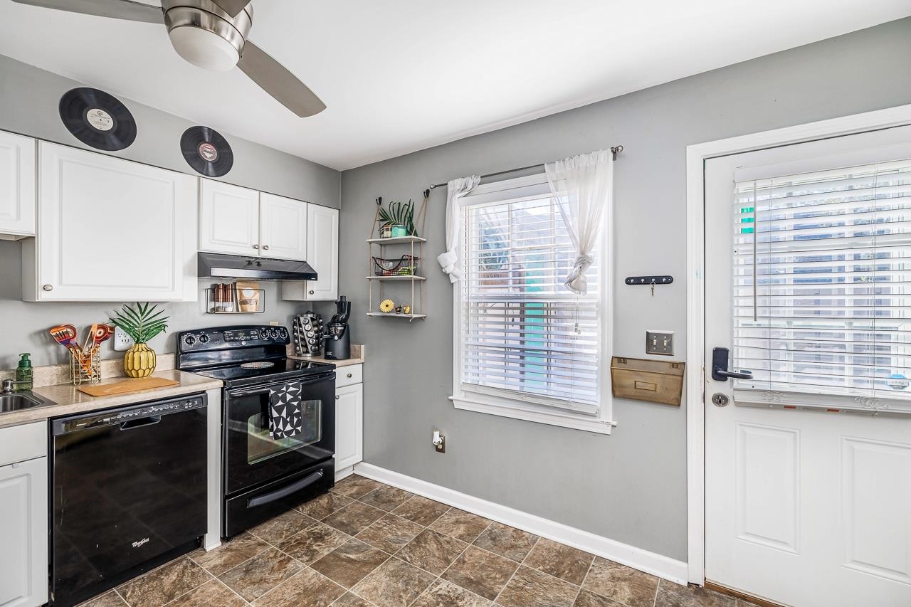1448 Dover Road, Unit F Spartanburg, SC 29301 - Photo 5 of 15 Gallery Image 5