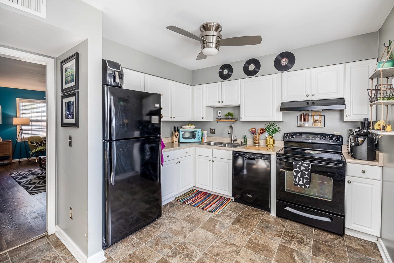 1448 Dover Road, Unit F Spartanburg, SC 29301 - Photo 6 of 15 Gallery Image 6