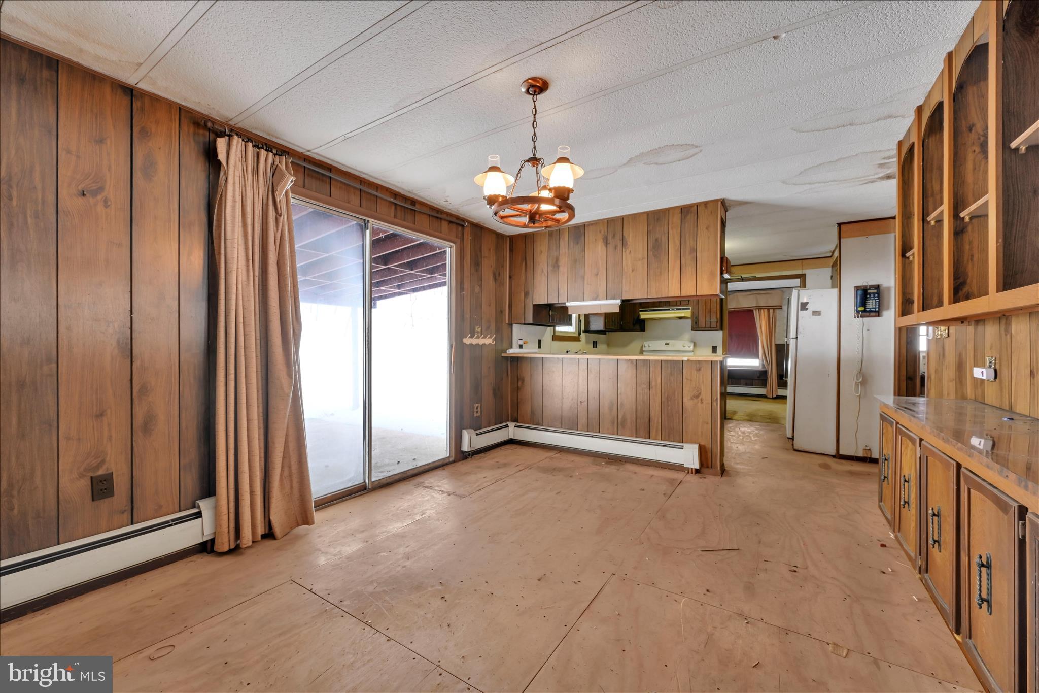 283 Pleasant Valley Road New Ringgold, PA 17960 - Photo 14 of 36 Kitchen