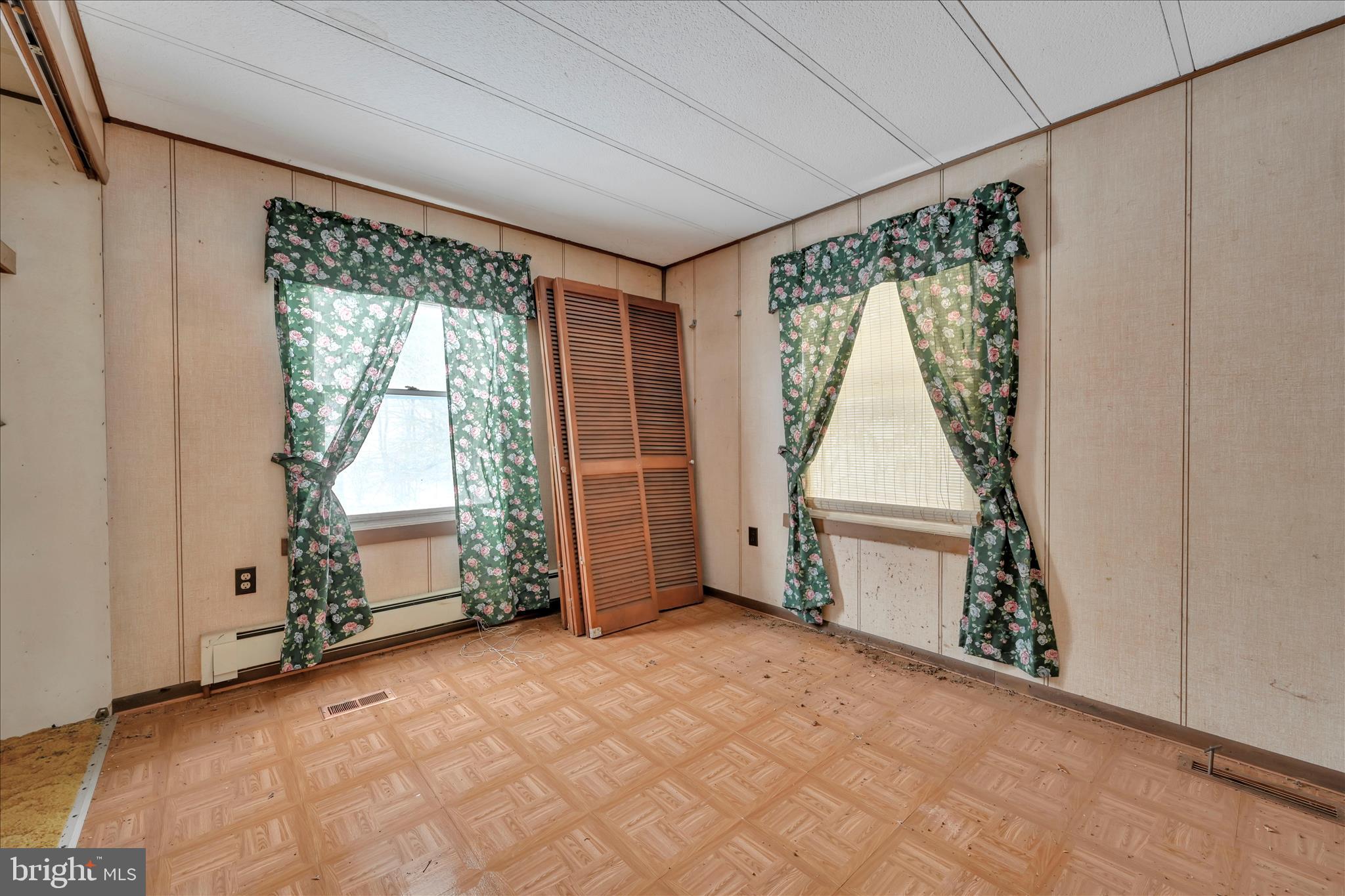 283 Pleasant Valley Road New Ringgold, PA 17960 - Photo 18 of 36 Bedroom