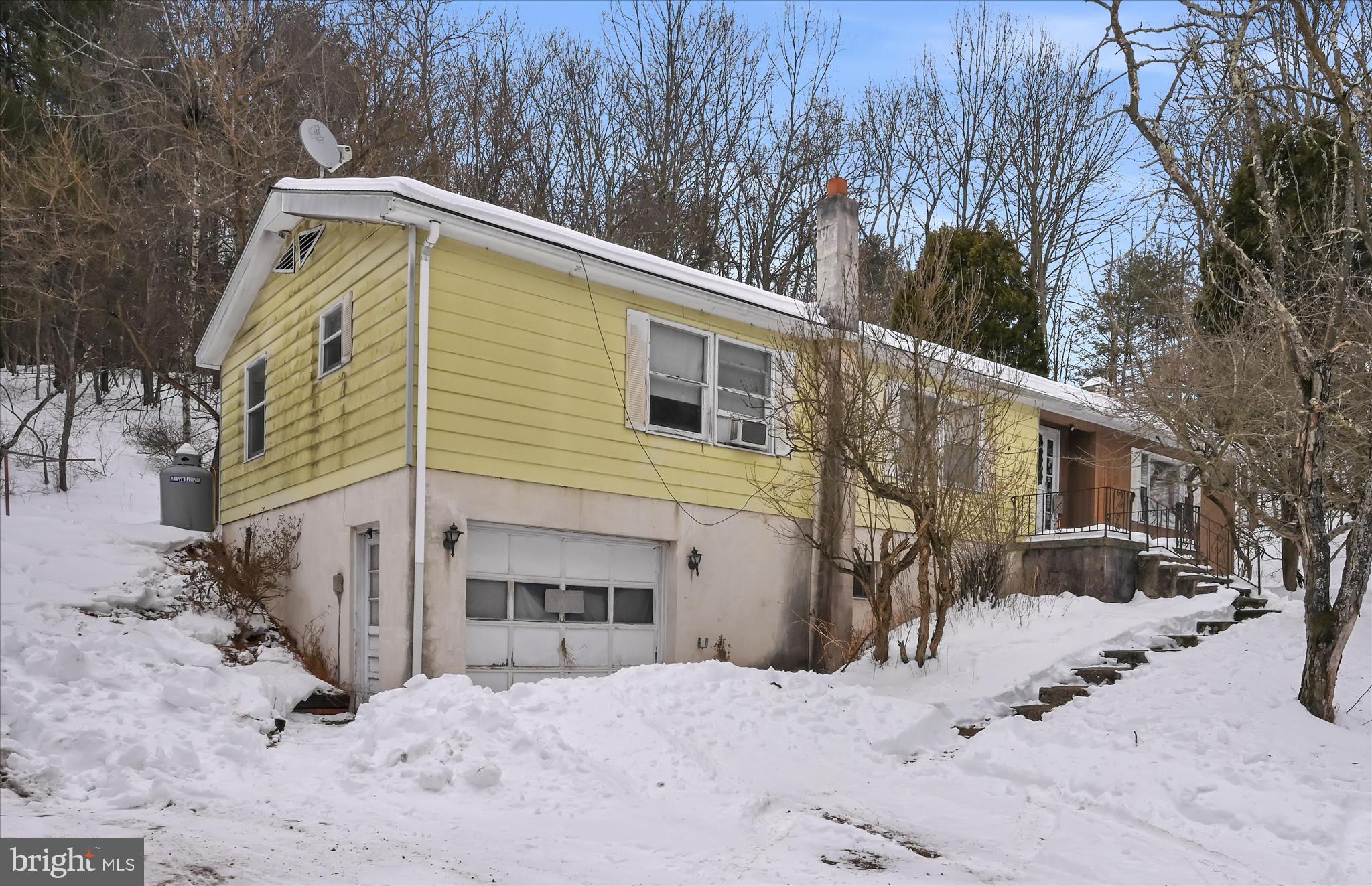 283 Pleasant Valley Road New Ringgold, PA 17960 - Photo 34 of 36 Exterior Front