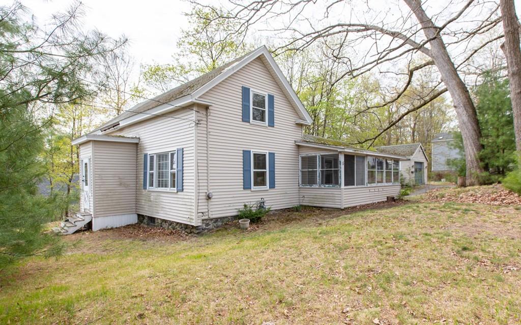 8 Clark Road Andover, MA 01810 - Photo 3 of 15 Gallery Image 3