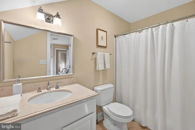 $1,825,000 | 23650 Grasty Place, Middleburg, VA 20117