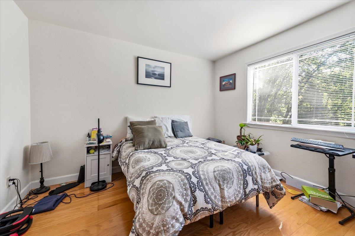19961 New Rome Road Nevada City, CA 95959 - Photo 16 of 45 Downstairs bedroom