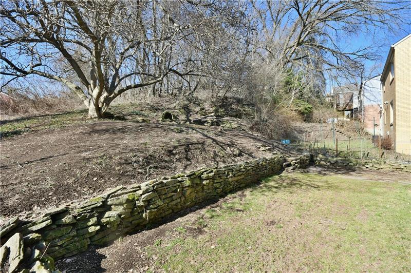 240 East Willock Road Pittsburgh, PA 15227 - Photo 25 of 25 Gallery Image 25