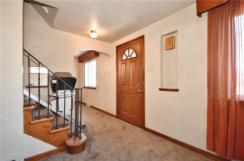 240 East Willock Road Pittsburgh, PA 15227 - Photo 6 of 25 Gallery Image 6