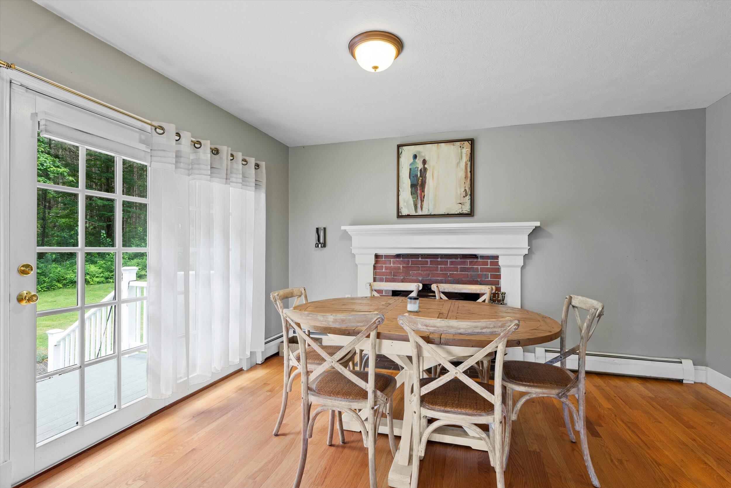 22 Alewive Farms Road Kennebunk, ME 04043 - Photo 17 of 51 DINING