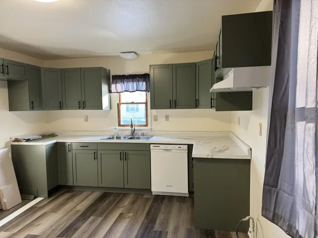 $1,500 | 4602 17th Street, Racine, WI 53405